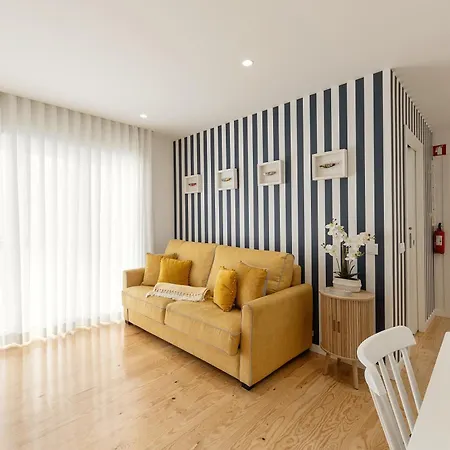 Casa Sardinhas * ナザレ